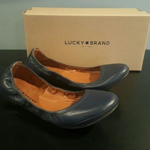 Brand new Lucky Brand Flats